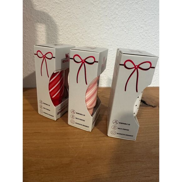 BUNDLE! Stanley 40 Oz SS H2.0 Flowstate Quencher Tumblers & Keychains NWT - Picture 3 of 8